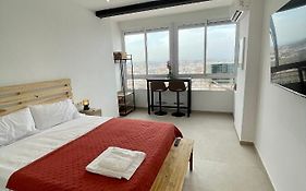 Sky Views Studio In City Centre